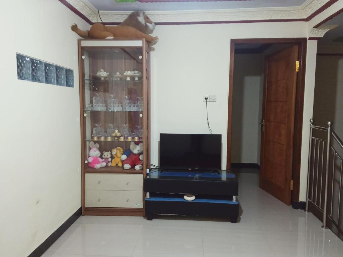 Widodaren Homestay Проболинго Екстериор снимка